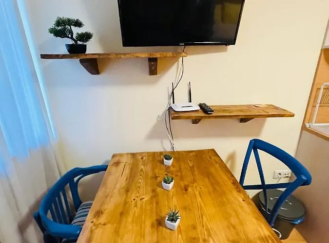 Hotel apartamentowy Kris Park Borowec