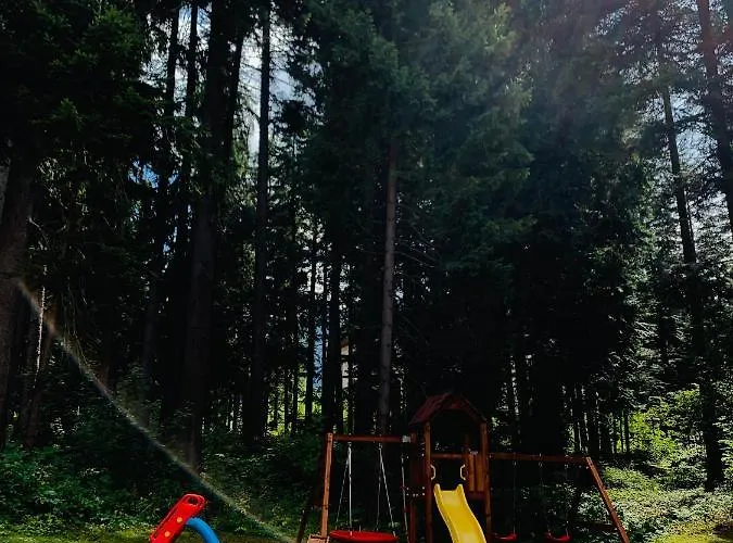 Hotel apartamentowy Kris Park Borowec